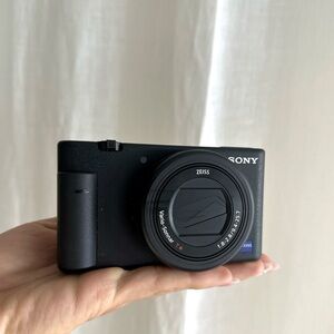 🆕 Sony ZV-1 Digital Camera for Content Creators